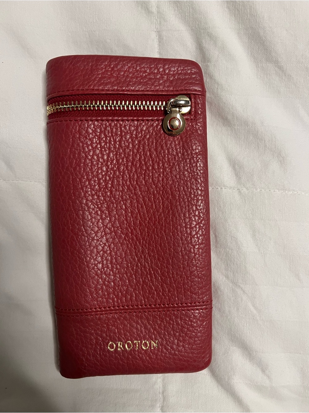 Oroton Crimson Pebbled Leather Zip Wallet with Gold Hardware